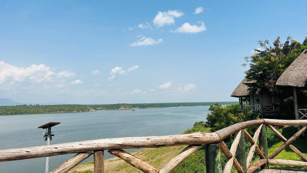 Tembo Safari Lodge Katunguru Exterior foto